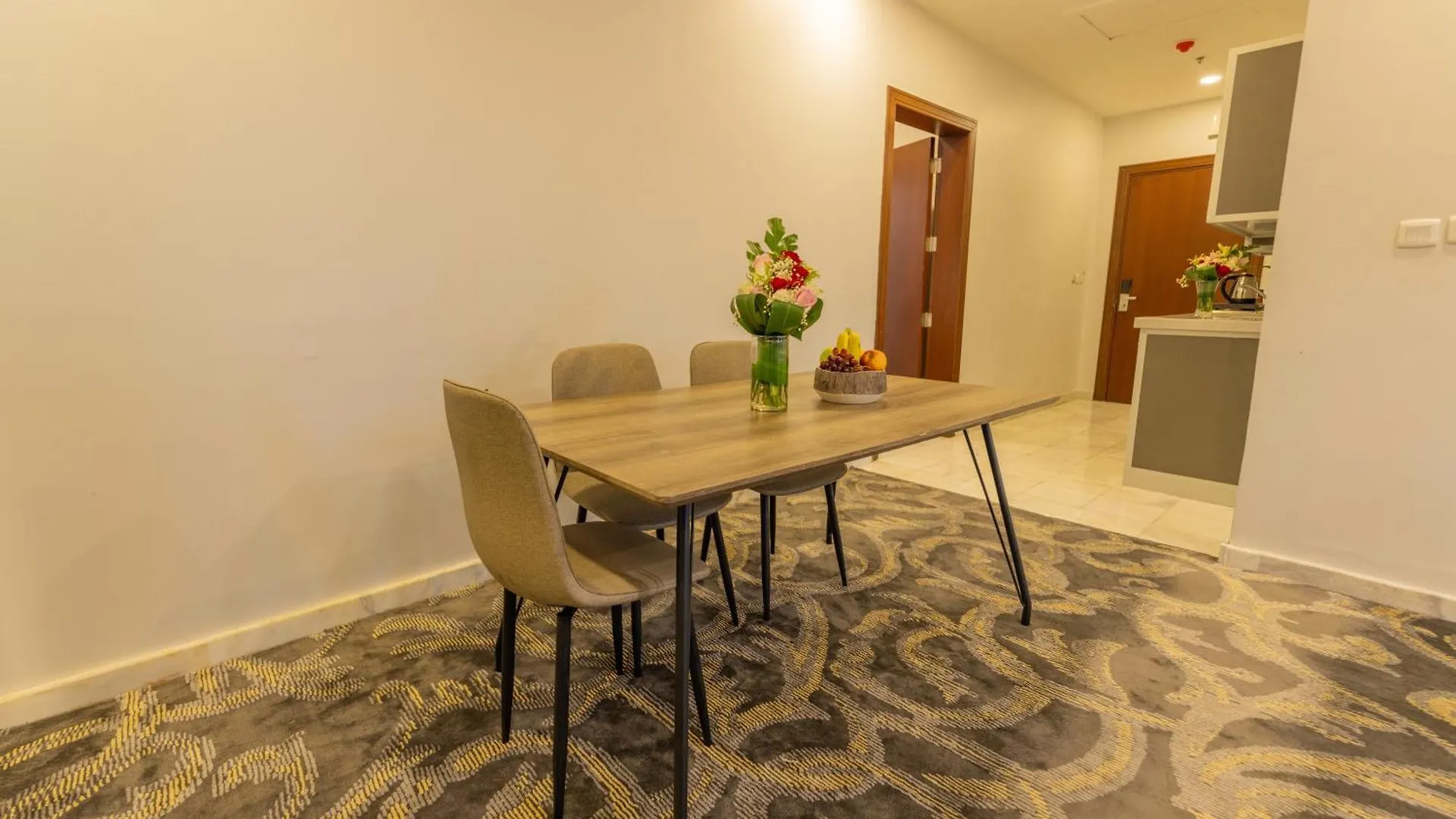 Laten Suites Al Salim Plaza Jeddah