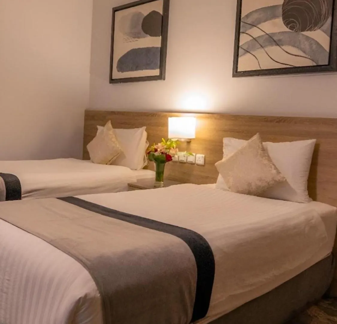 Laten Suites Al Salim Plaza Jeddah 0*,