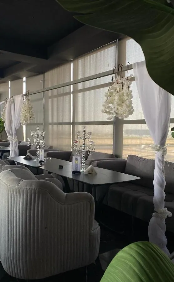 Laten Suites Al Salim Plaza Cidde 0*,