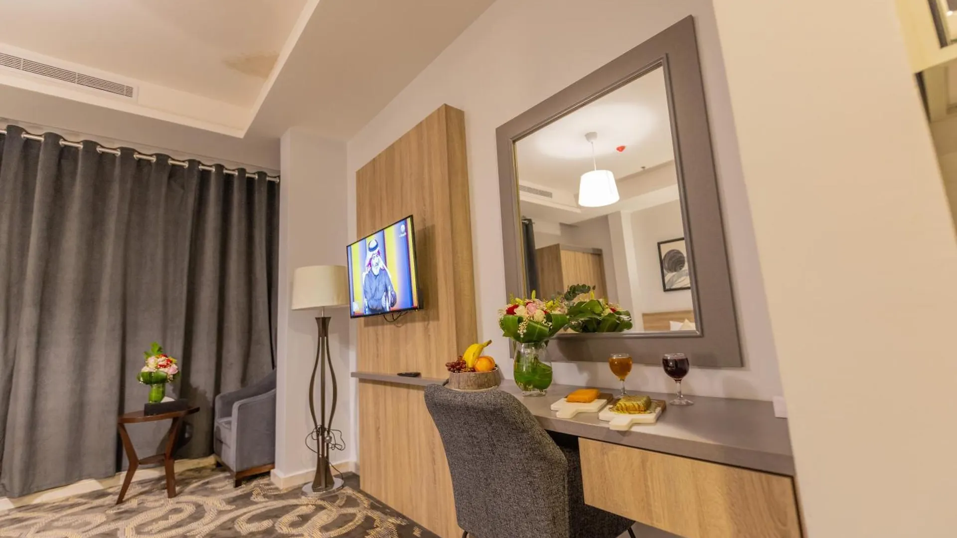 Laten Suites Al Salim Plaza Cidde