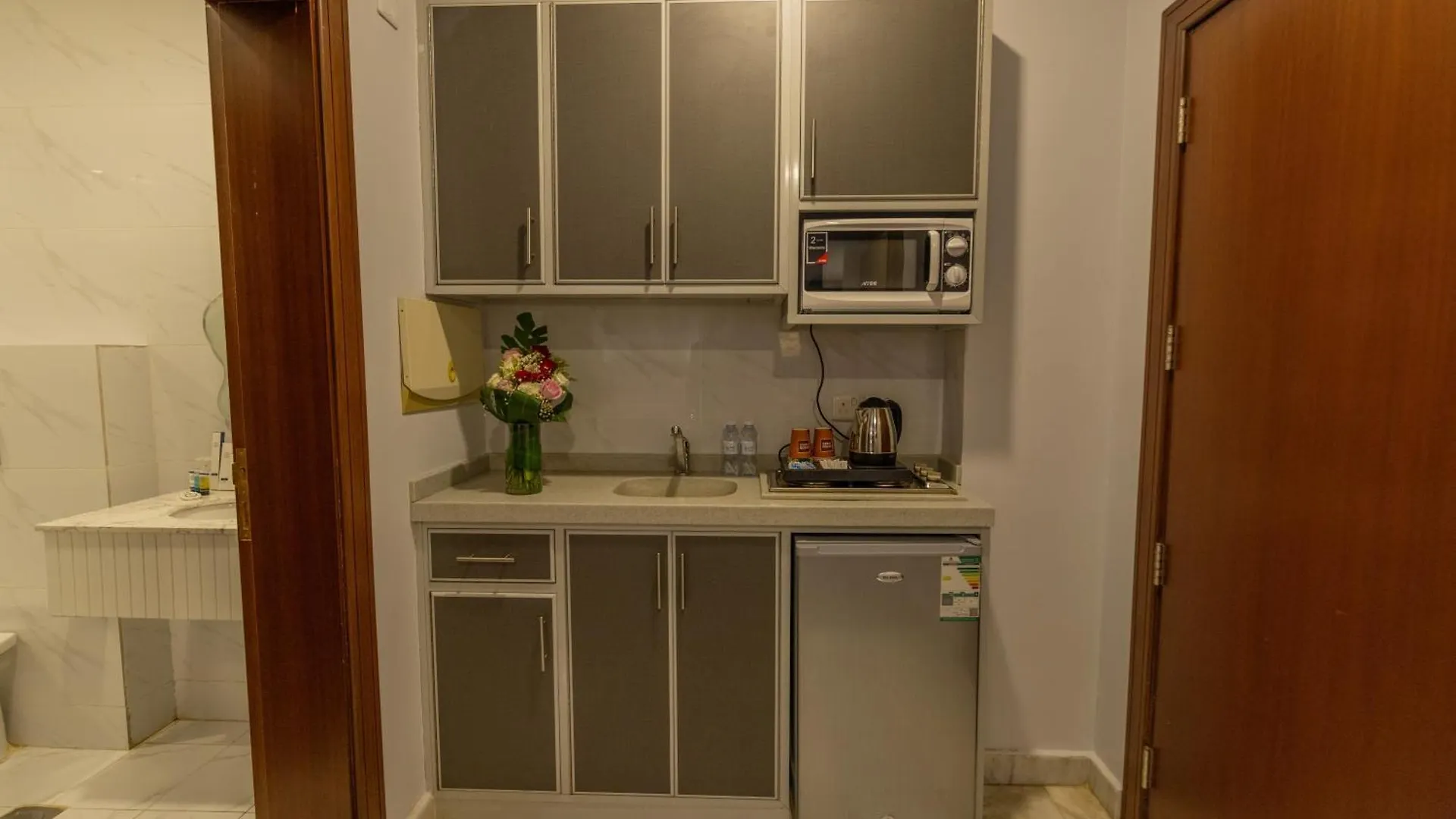 Otel Laten Suites Al Salim Plaza Cidde Suudi Arabistan