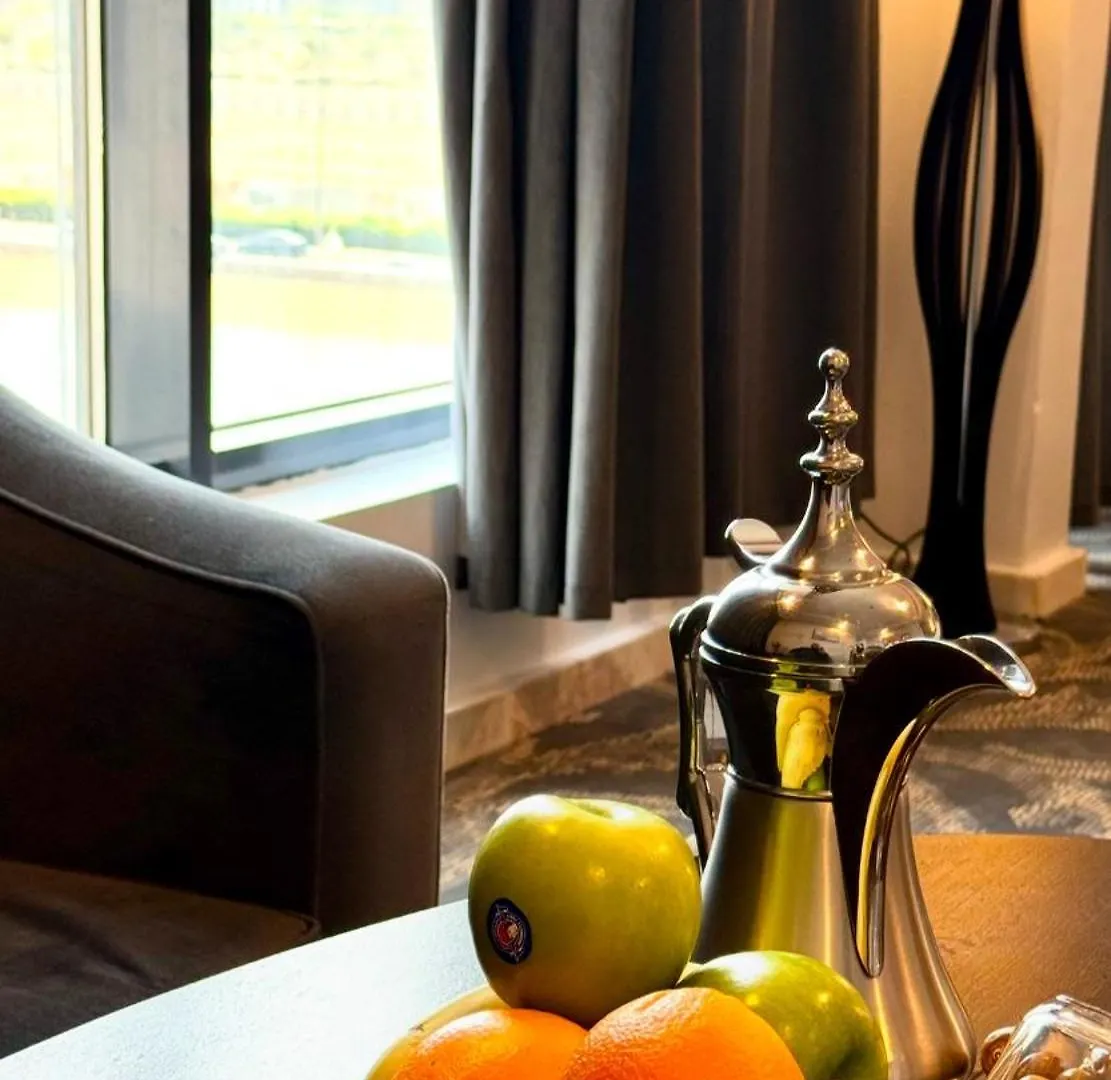 Laten Suites Al Salim Plaza Cidde